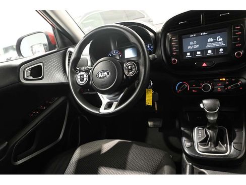 Used 2020 Kia Soul LX FWD image 22
