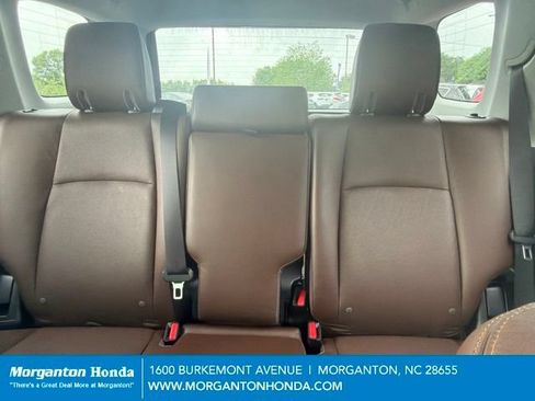 Used 2022 Toyota 4Runner Limited AWD/4WD image 10