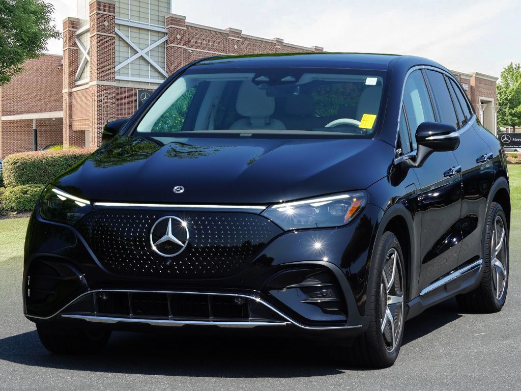 Certified 2023 Mercedes-Benz EQE 500 4MATIC SUV image 4