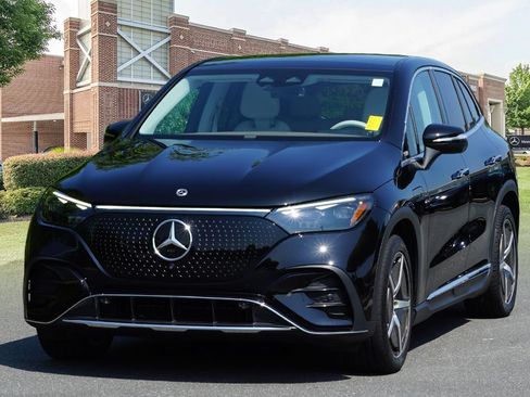 Certified 2023 Mercedes-Benz EQE 500 4MATIC SUV image 4