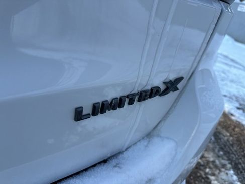 Used 2020 Jeep Grand Cherokee Limited X image 24