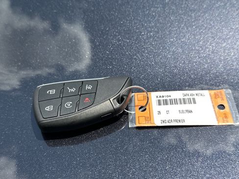 Used 2025 Chevrolet Suburban Premier RWD image 37
