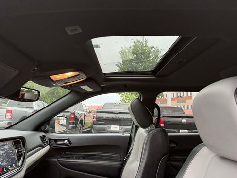 Certified 2022 Dodge Durango R/T w/ Blacktop Package AWD/4WD image 5