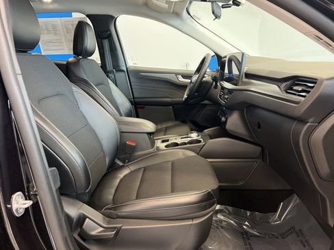 Used 2025 Ford Escape Base image 11
