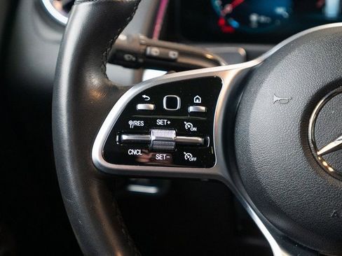 Certified 2022 Mercedes-Benz GLB 250 4MATIC image 27