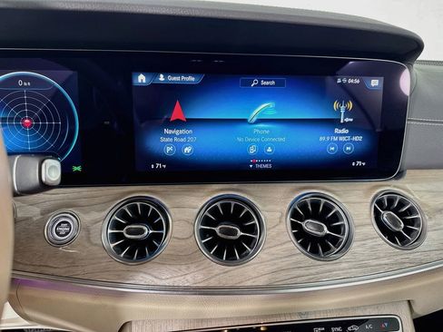 Used 2021 Mercedes-Benz E 450 Cabriolet image 18