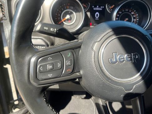 Used 2022 Jeep Gladiator Sport AWD/4WD image 19