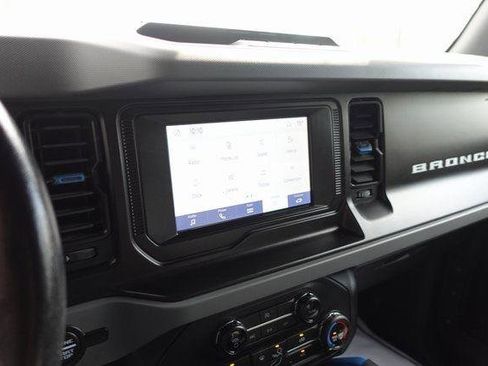 Used 2021 Ford Bronco Black Diamond image 19