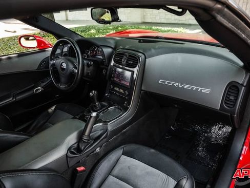 Used 2013 Chevrolet Corvette Z06 w/ 3LZ Preferred Equipment Group RWD image 22