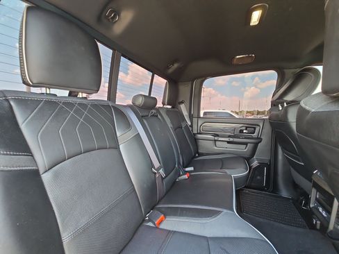 Used 2025 RAM 2500 Limited AWD/4WD image 31