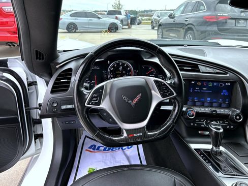 Used 2019 Chevrolet Corvette Z06 RWD image 11