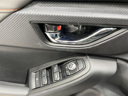 Certified 2025 Subaru Crosstrek 2.5i Limited w/ Crosstrek Mirror Package image 13