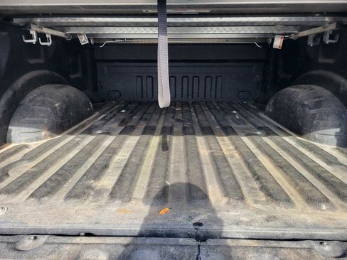 Used 2020 Ford F250 Lariat w/ Chrome Package image 19