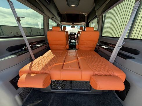 Used 2022 Mercedes-Benz Sprinter 2500 image 57