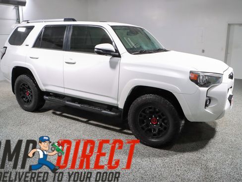 Used 2024 Toyota 4Runner SR5 Premium w/ Moonroof Package AWD/4WD image 6