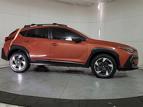 Used 2024 Subaru Crosstrek 2.5i Limited w/ Crosstrek Mirror Package image 8