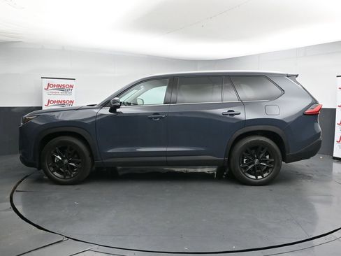Used 2024 Toyota Grand Highlander AWD image 5