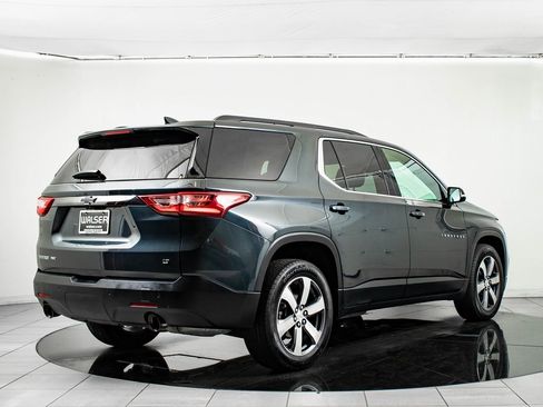 Used 2019 Chevrolet Traverse LT image 10