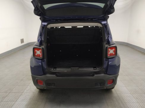 Used 2021 Jeep Renegade Latitude w/ Convenience Group image 29