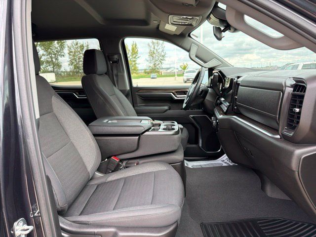 Used 2024 Chevrolet Silverado 1500 LT AWD/4WD image 37