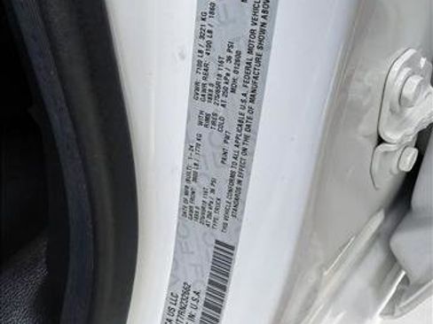 Used 2024 RAM 1500 Laramie image 22