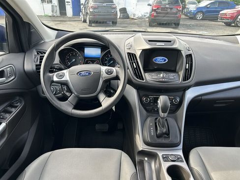 Used 2016 Ford Escape SE w/ Equipment Group 201A AWD/4WD image 11