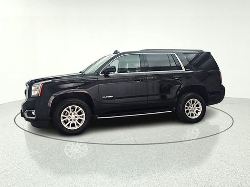 Used 2017 GMC Yukon SLT AWD/4WD image 4