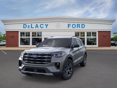 New 2026 Ford Explorer Active w/ Active Comfort Package AWD/4WD image 3