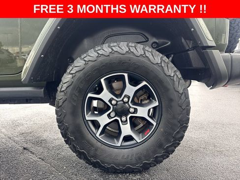 Used 2022 Jeep Wrangler Unlimited Rubicon w/ LED Lighting Group AWD/4WD image 34