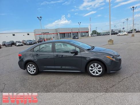 Certified 2025 Toyota Corolla LE FWD image 2