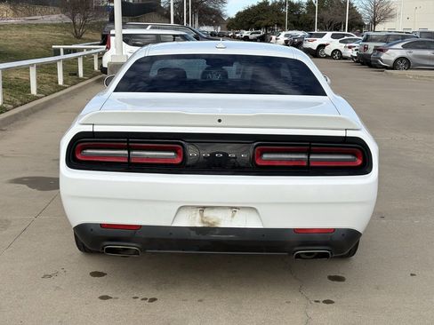Used 2018 Dodge Challenger SXT Plus image 5