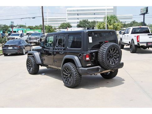 Used 2025 Jeep Wrangler Unlimited Sport AWD/4WD image 4