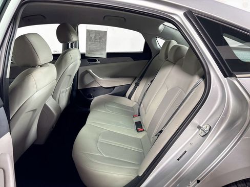 Used 2019 Hyundai Sonata SE FWD image 19