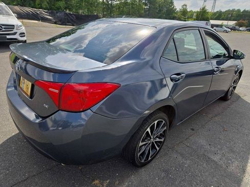 Used 2017 Toyota Corolla SE FWD image 5