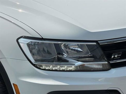 Used 2021 Volkswagen Tiguan SE R-Line AWD/4WD image 30