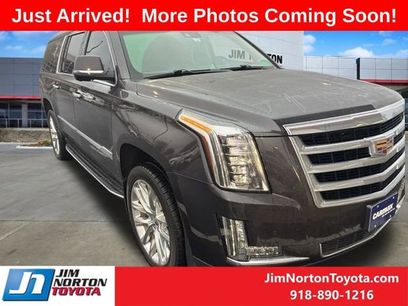 Used 2018 Cadillac Escalade ESV Premium Luxury