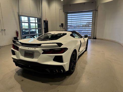 Used 2021 Chevrolet Corvette Stingray Premium Cpe w/ Z51 Performance Package RWD image 8