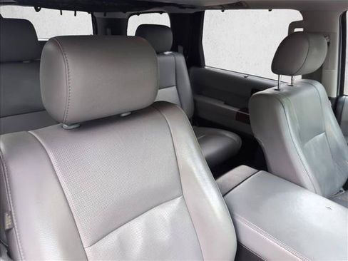 Used 2014 Toyota Sequoia Platinum AWD/4WD image 25
