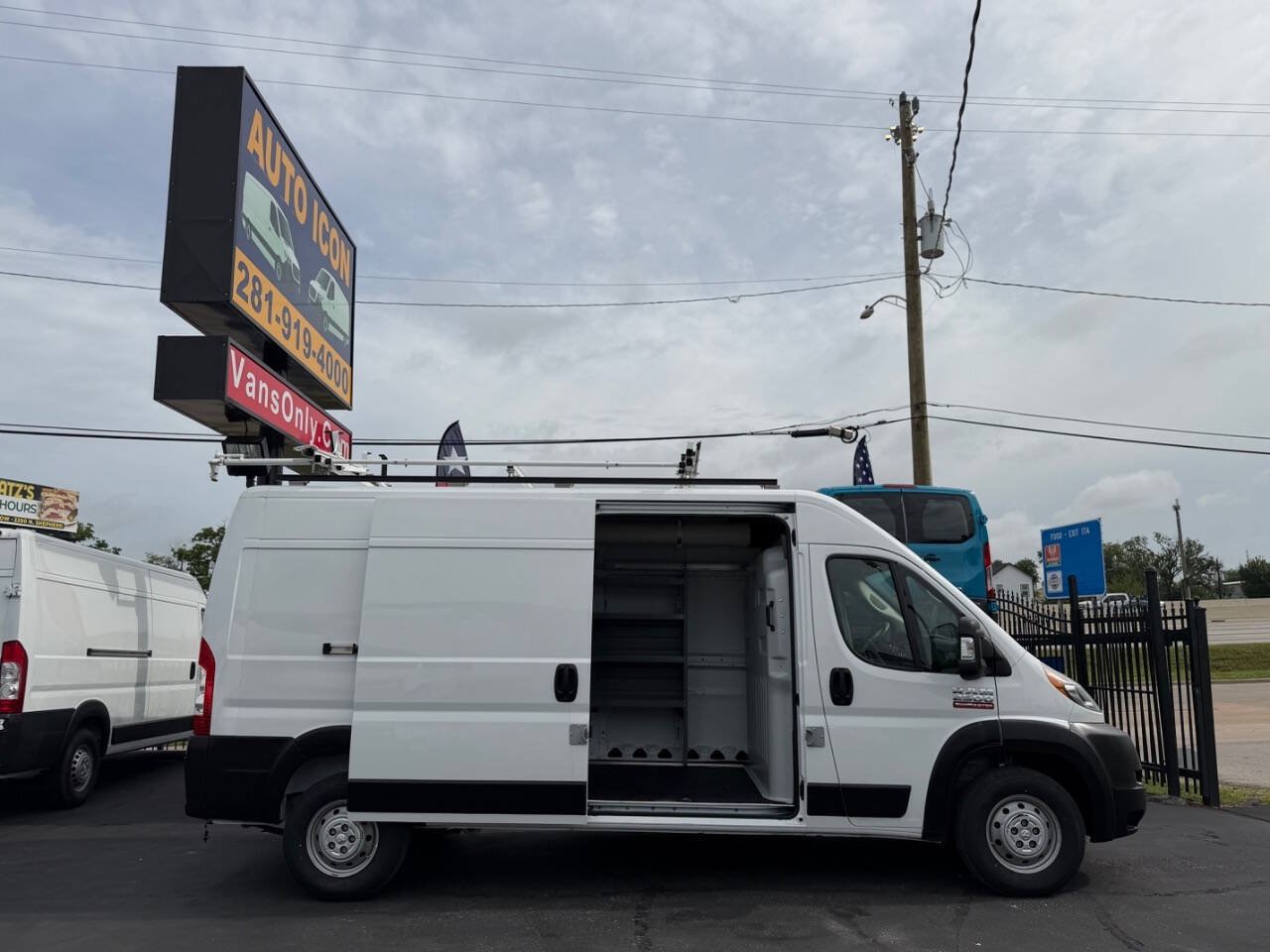 Used 2021 RAM ProMaster 2500 FWD image 5