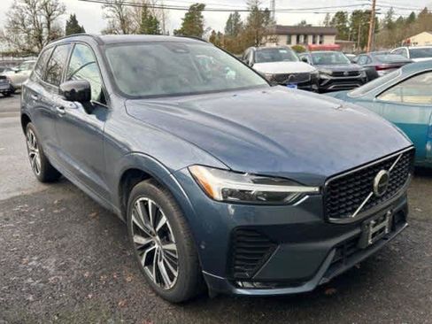 Used 2023 Volvo XC60 B5 Plus w/ Climate Package image 6