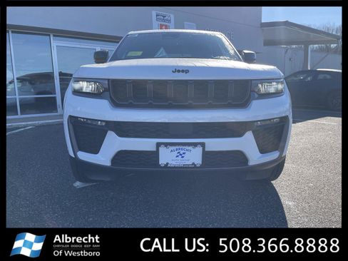 New 2026 Jeep Grand Cherokee Limited image 8