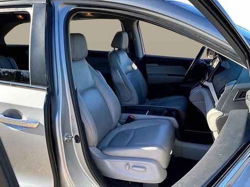 Used 2018 Honda Odyssey EX-L image 7