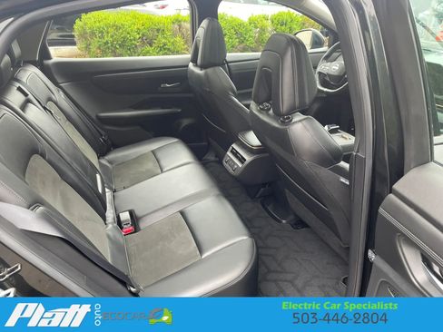Used 2023 Nissan Ariya FWD image 44