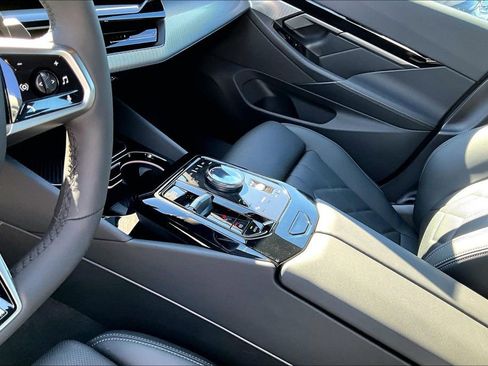 Used 2026 BMW 530i xDrive image 23