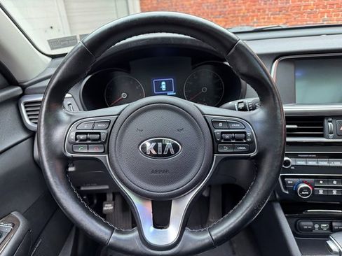 Used 2016 Kia Optima EX w/ Premium Package image 12