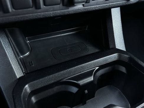 Used 2018 Toyota Tacoma TRD Sport w/ Technology Package RWD image 19