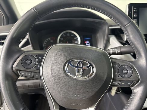 Used 2021 Toyota Corolla SE image 12