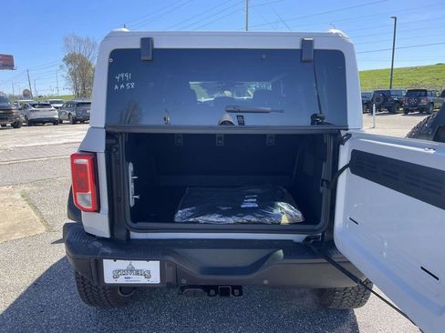 New 2026 Ford Bronco Heritage Edition AWD/4WD image 10