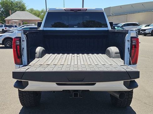 Used 2025 GMC Sierra 3500 Denali Ultimate AWD/4WD image 27