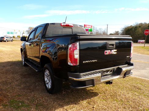 Used 2016 GMC Canyon SLE w/ SLE Convenience Package image 5